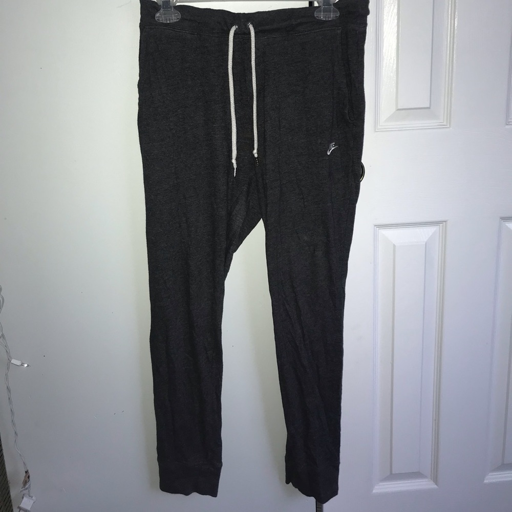 Gray nike sweatpants